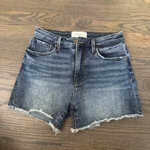 Evereve EVER Short High-Rise Frayed Hem Denim Size 25